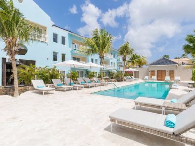 Dolphine Suites***+ | Curacao